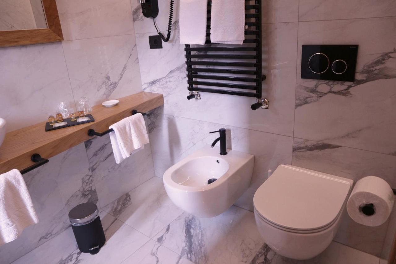 Manhattan Room & Suite バーリ エクステリア 写真