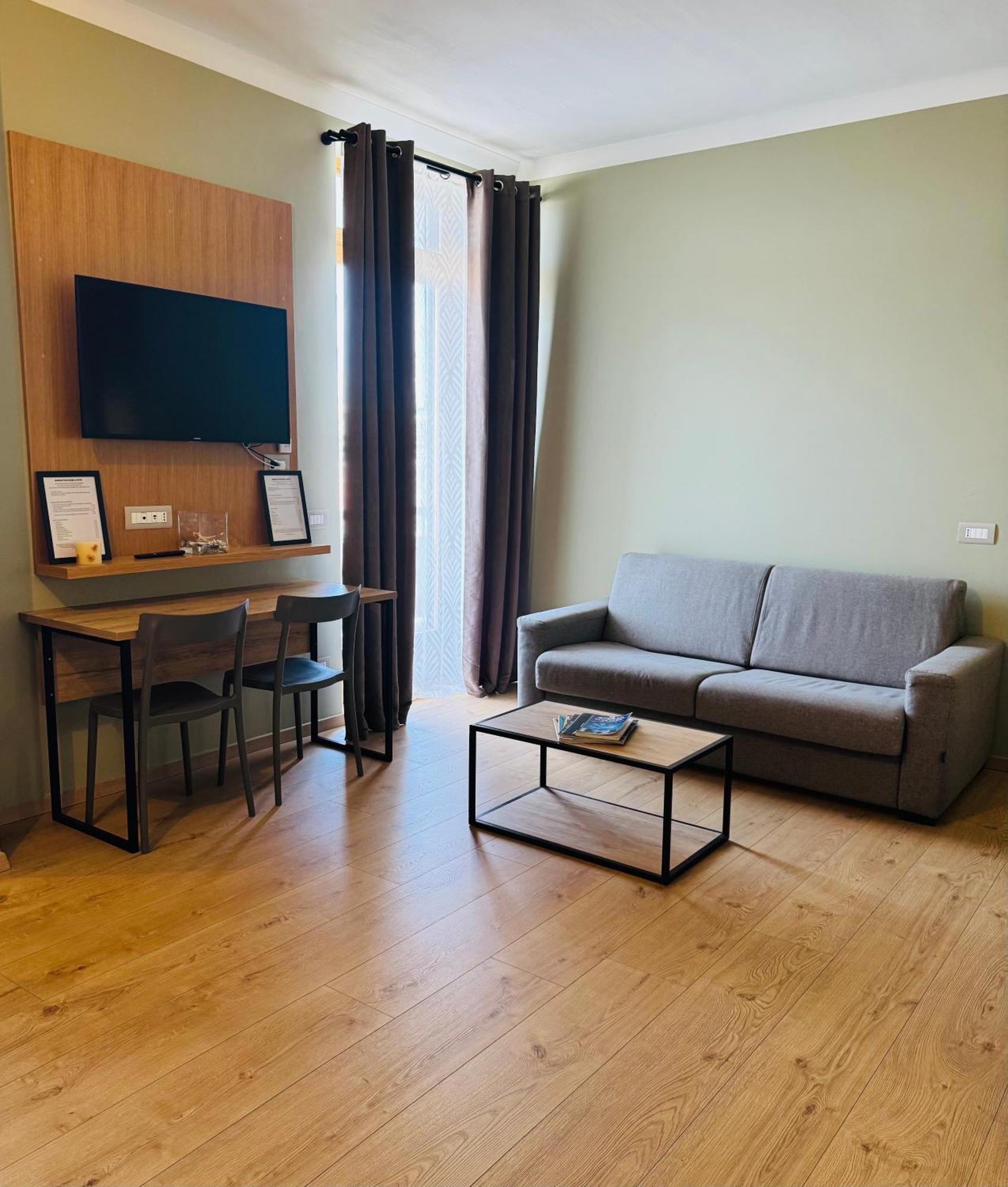 Manhattan Room & Suite バーリ エクステリア 写真